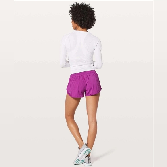 Lululemon Hotty Hot Short II *2.5" Regal Plum - Picture 3 of 10